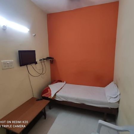 Hotel Sai Nivas Residency ไฮเดอราบัด ภายนอก รูปภาพ